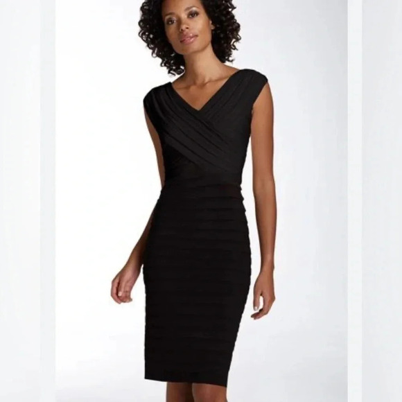 Adrianna Papell Black Pleated Jersey Sheath Dress size 8 - Picture 1 of 10